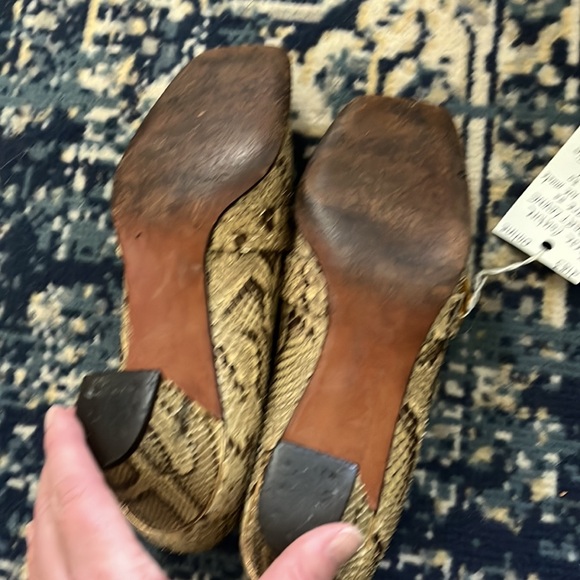 Fantastic couture Herbert Levine shoes! - Picture 6 of 10